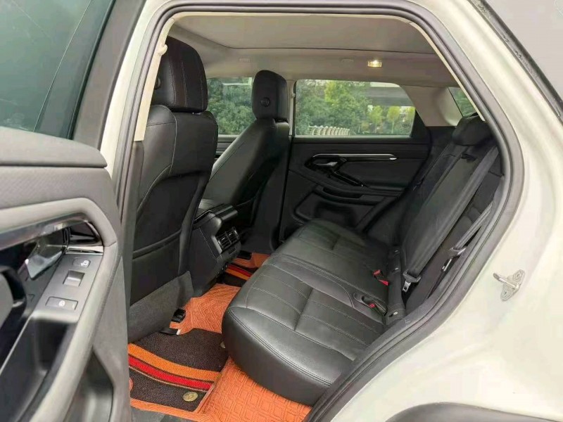 徐州21年路虎极光7