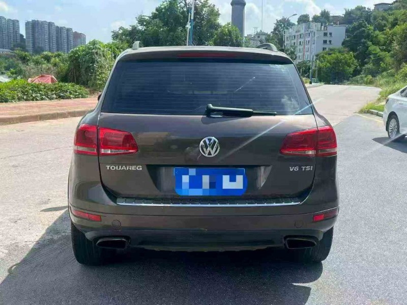 南平15年大众途锐7