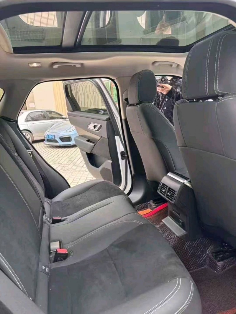 娄底20年路虎揽胜星脉7