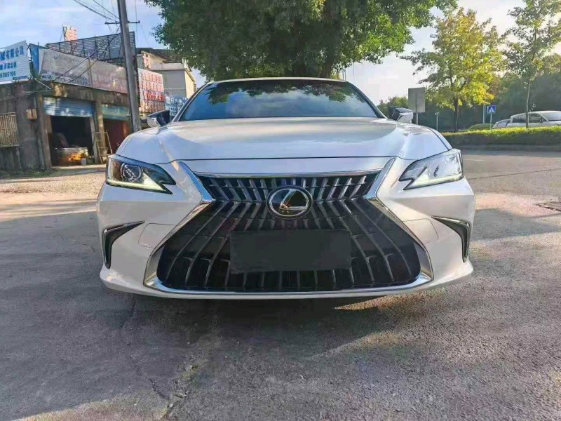 广州23年雷克萨斯ES1