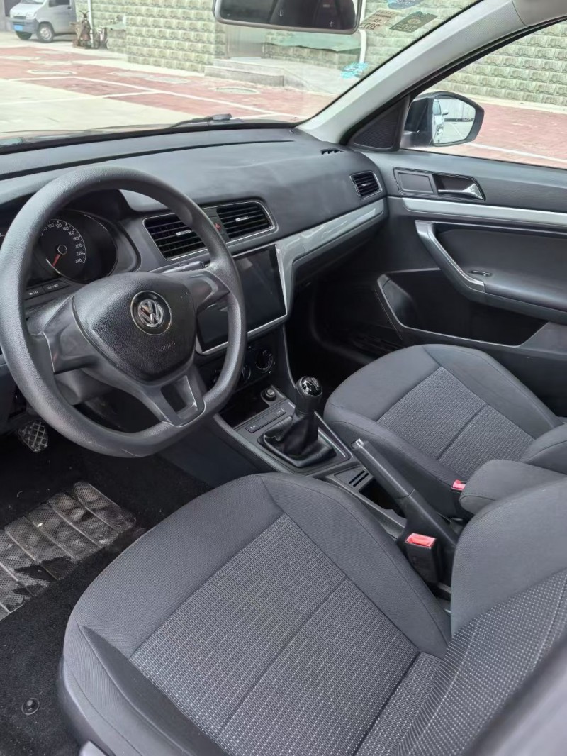 邯郸17年大众朗逸5