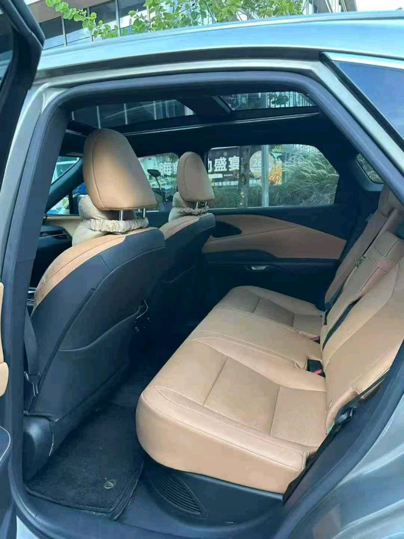 东莞23年雷克萨斯RX6