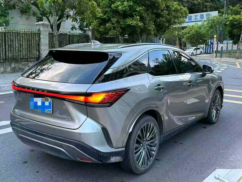 东莞23年雷克萨斯RX8