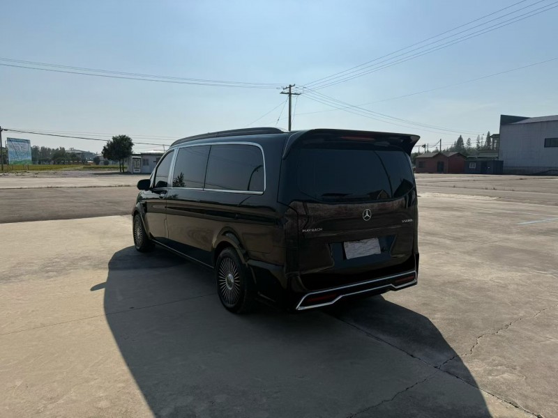 徐州24年奔驰威霆3