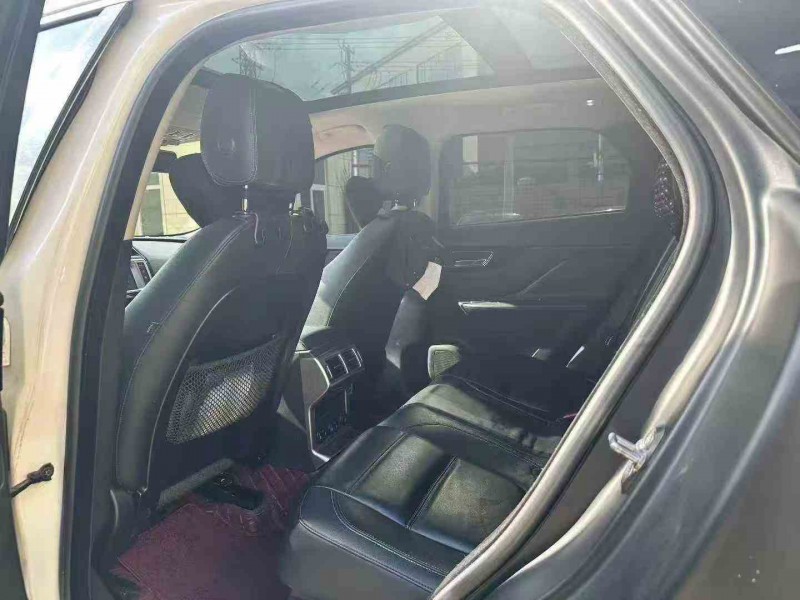 南平18年捷豹F-PACE6