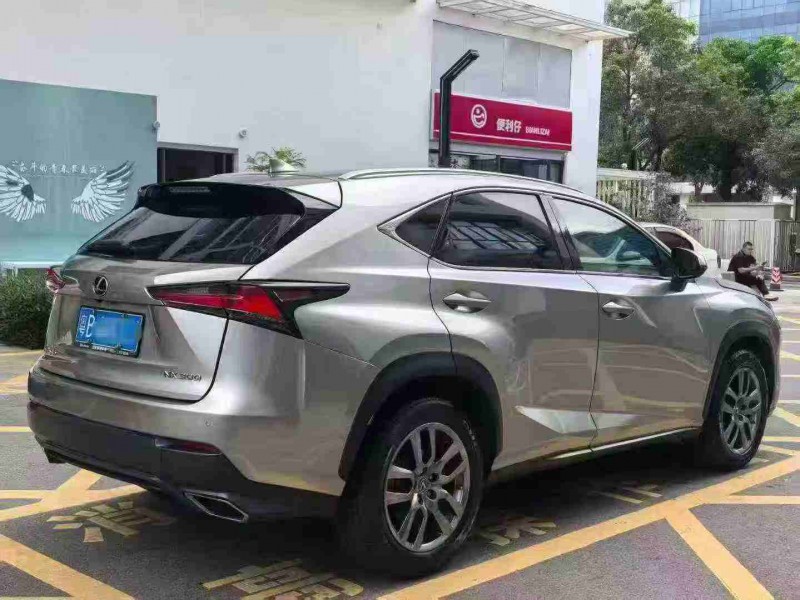 深圳18年雷克萨斯NX7