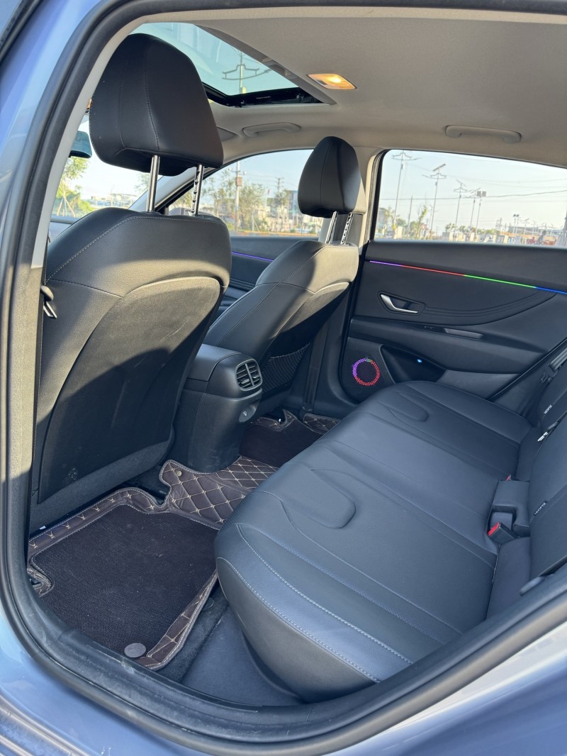 潮州24年现代伊兰特4