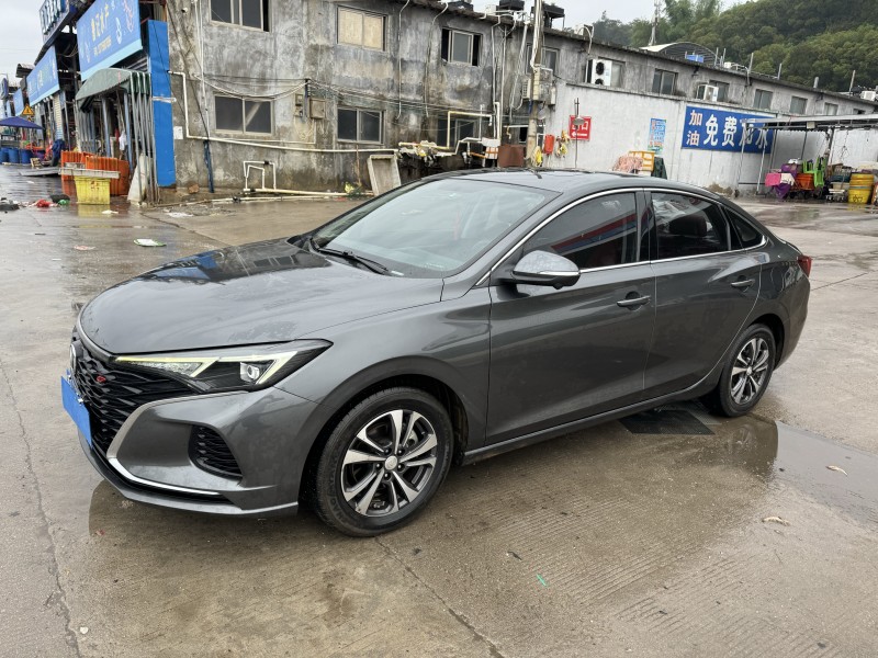 潮州21年长安汽车逸动2