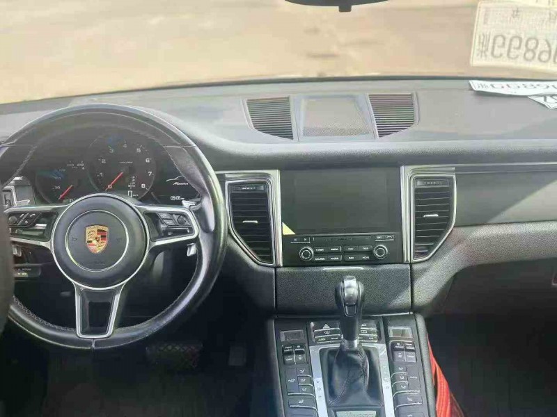 舟山17年保时捷Macan3