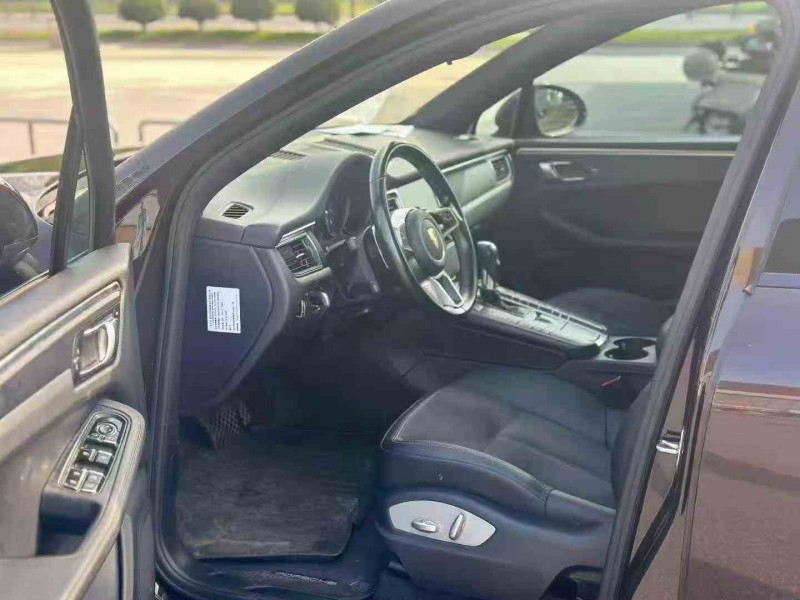 舟山17年保时捷Macan7