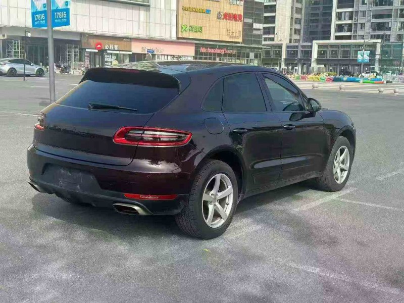 舟山17年保时捷Macan9