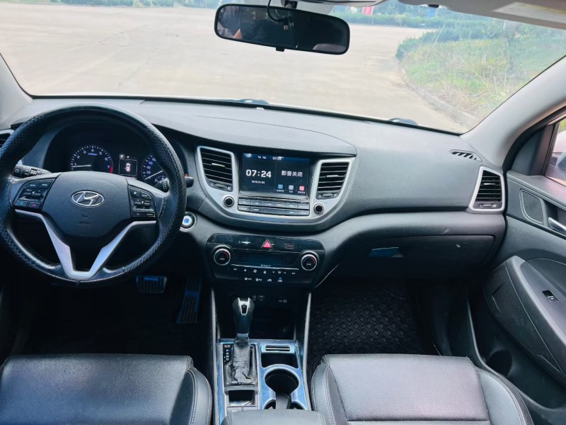 烟台17年现代途胜4