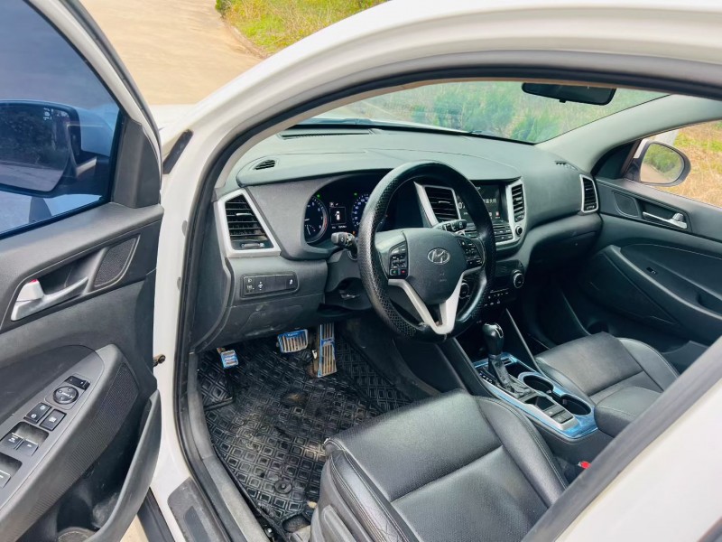 烟台17年现代途胜5