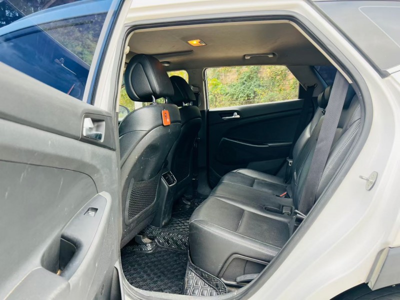 烟台17年现代途胜7