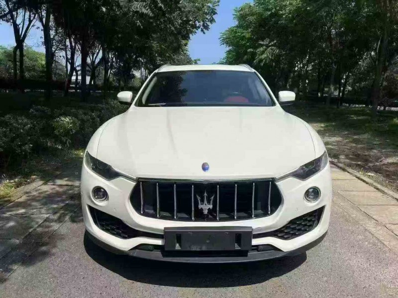 丽水17年玛莎拉蒂Levante1