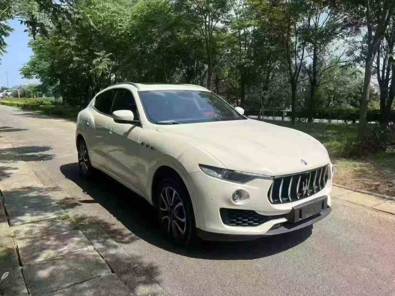 丽水17年玛莎拉蒂Levante2