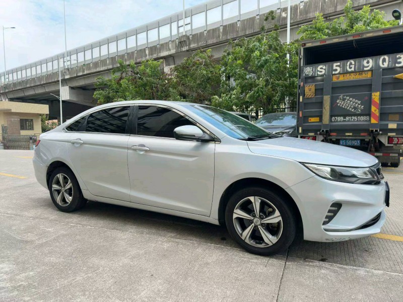 东莞18年吉利帝豪3