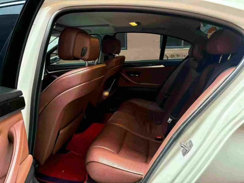 重庆12年宝马5系4