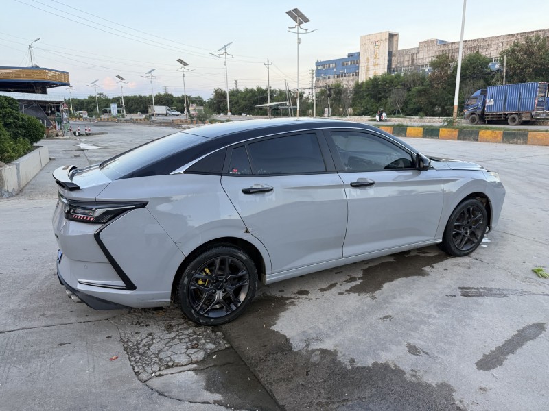 潮州22年东风奕炫7