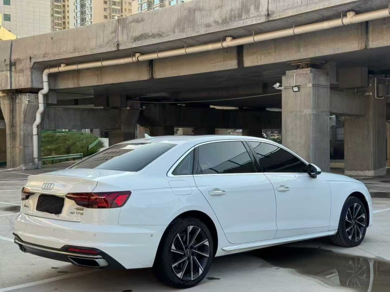 兰州22年奥迪A4L8