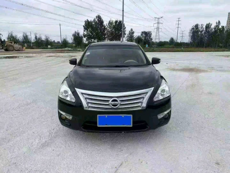 淮安15年日产天籁1