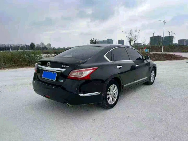 淮安15年日产天籁8