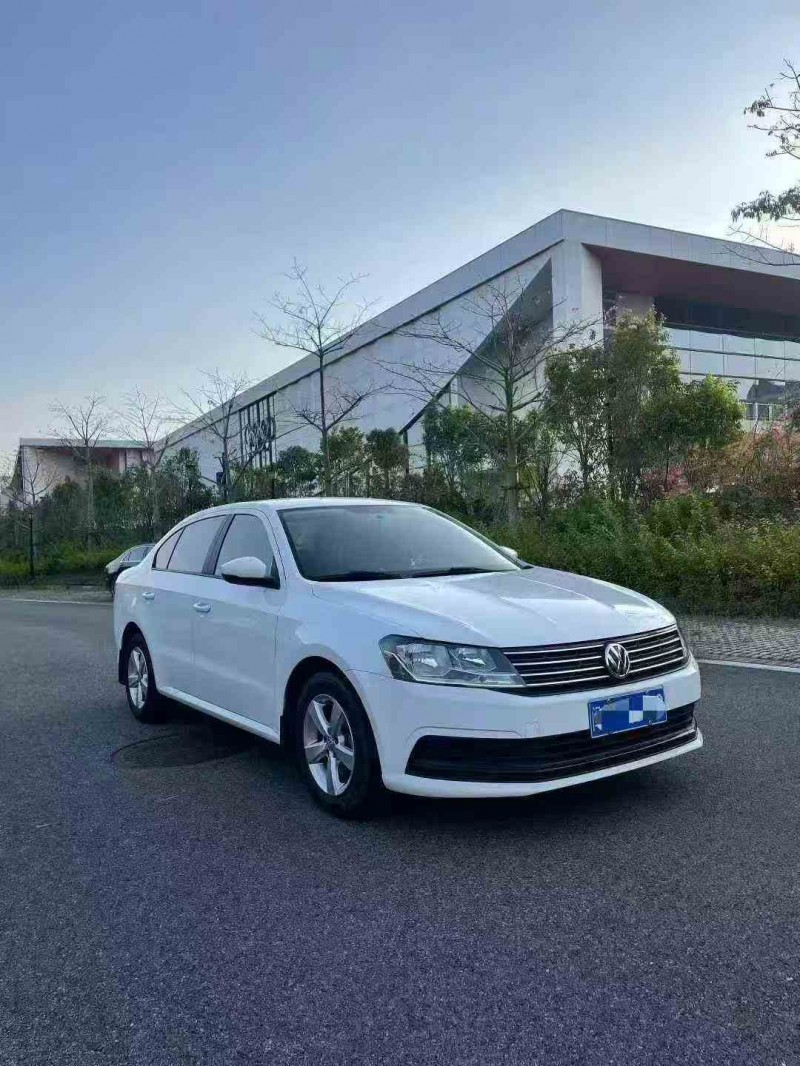 厦门16年大众朗逸2