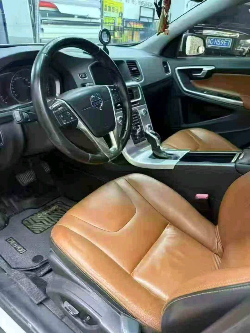 景德镇17年沃尔沃S60L6