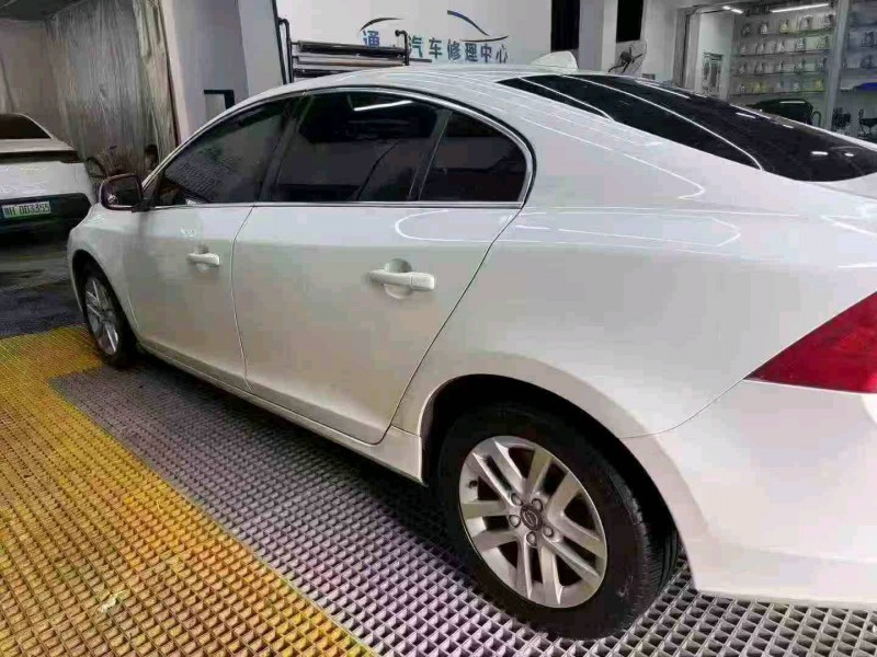景德镇17年沃尔沃S60L8