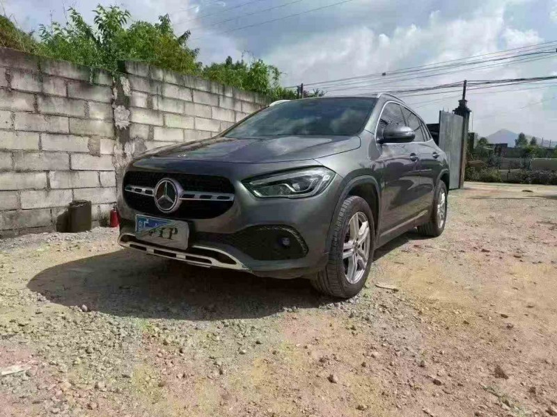 珠海22年奔驰GLA2