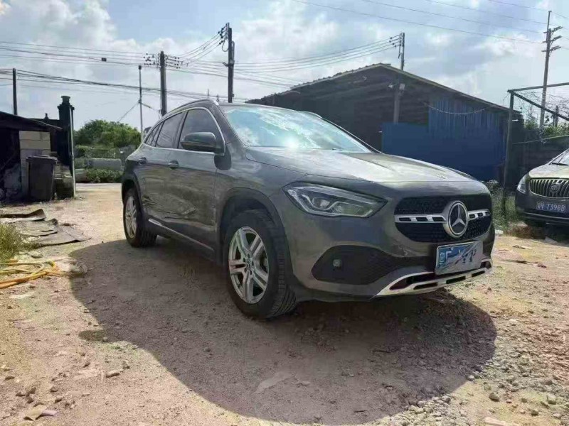 珠海22年奔驰GLA3