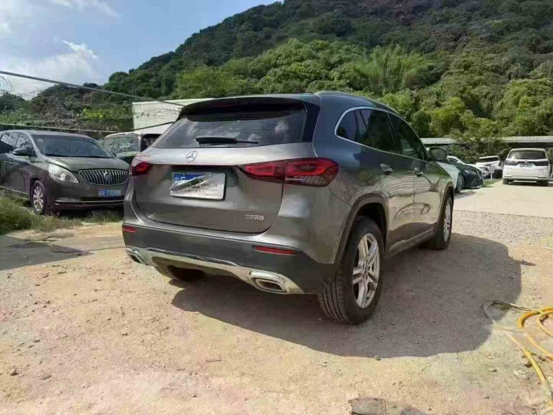 珠海22年奔驰GLA8