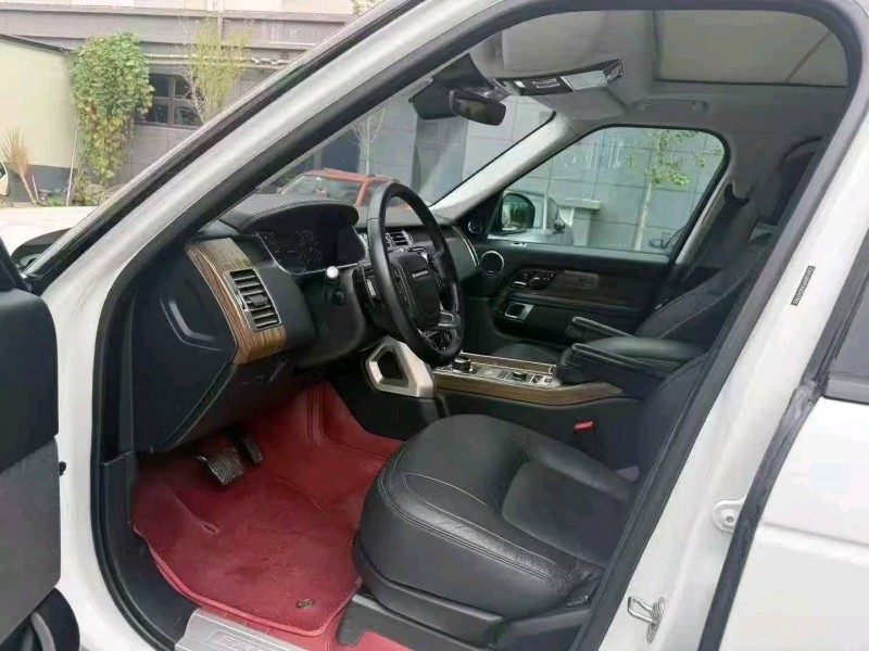 菏泽19年路虎揽胜行政8