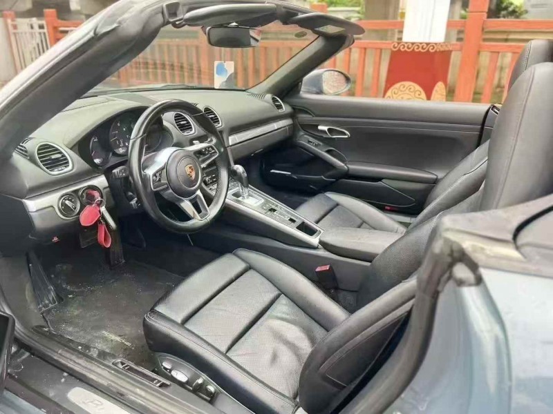 东莞17年保时捷7184