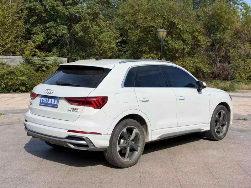 青岛23年奥迪Q34