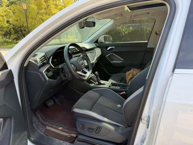 青岛23年奥迪Q37