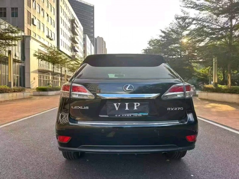 深圳15年雷克萨斯RX4