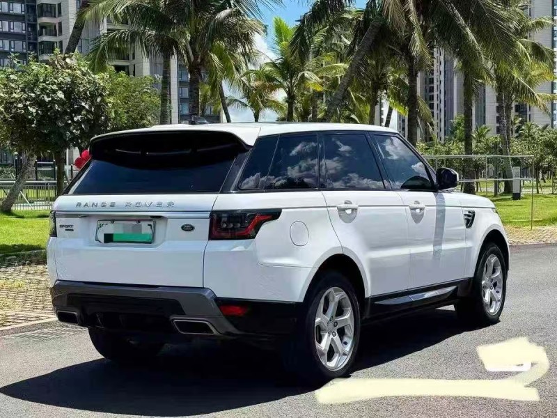 新乡18年路虎揽胜运动2