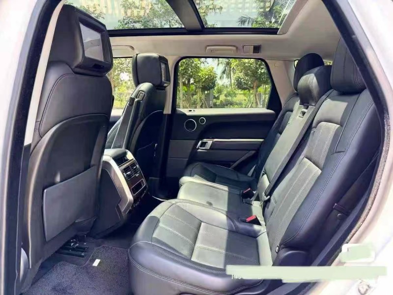 新乡18年路虎揽胜运动4