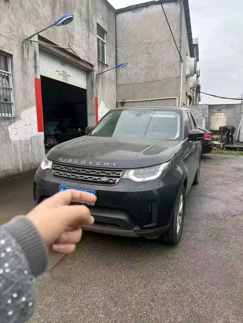 台州18年路虎发现2