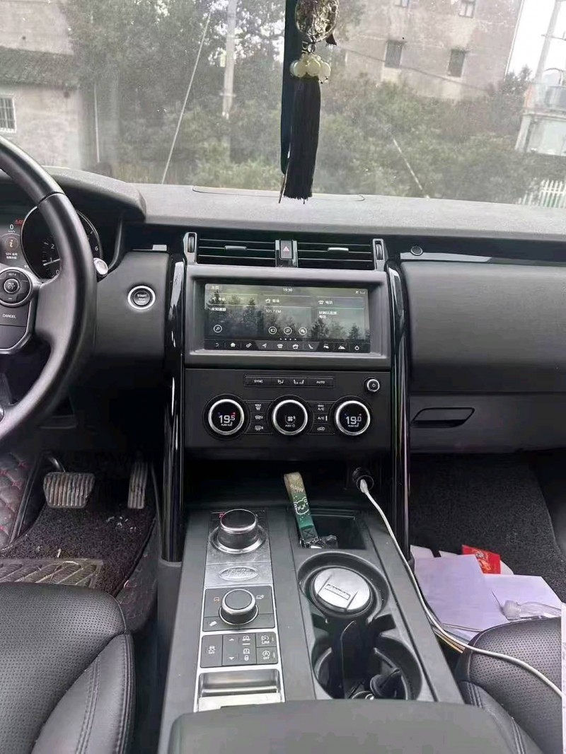 台州18年路虎发现6