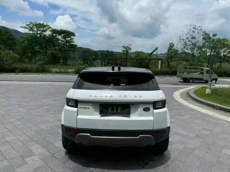 广州18年路虎极光7