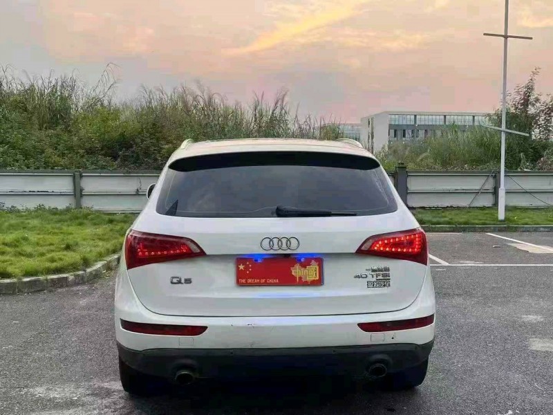 广州12年奥迪Q55