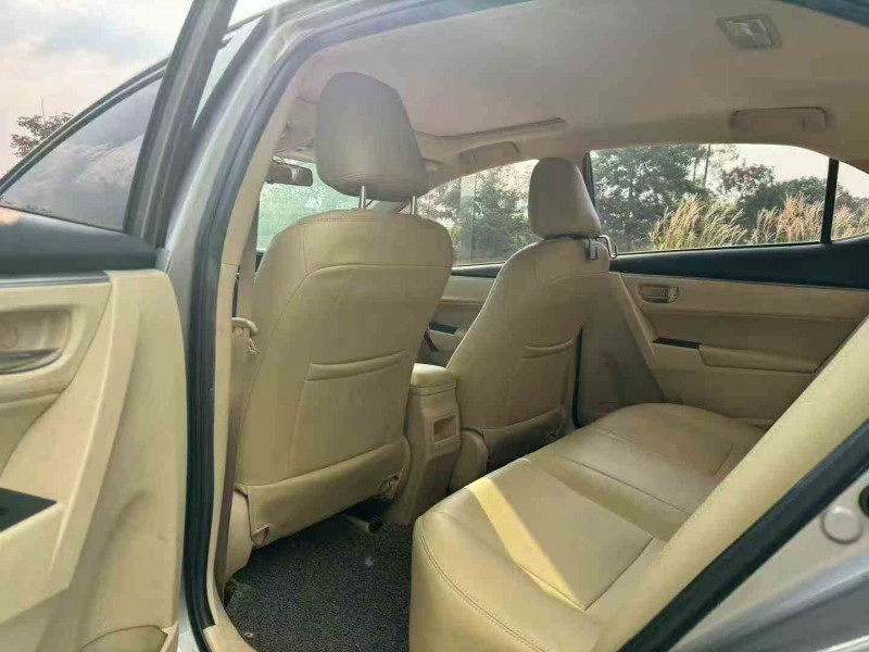 广州15年丰田卡罗拉6