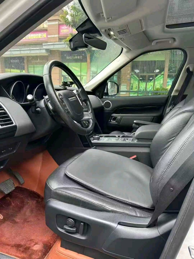 广州18年路虎发现6