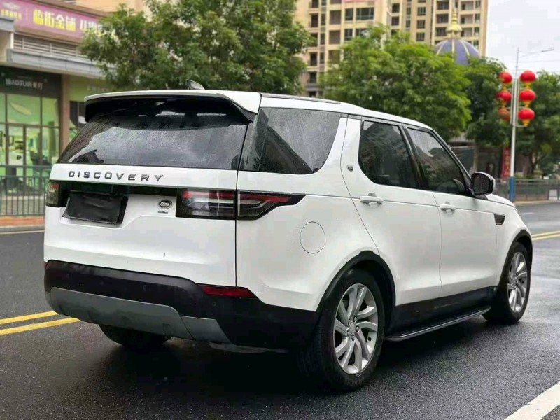 广州18年路虎发现8