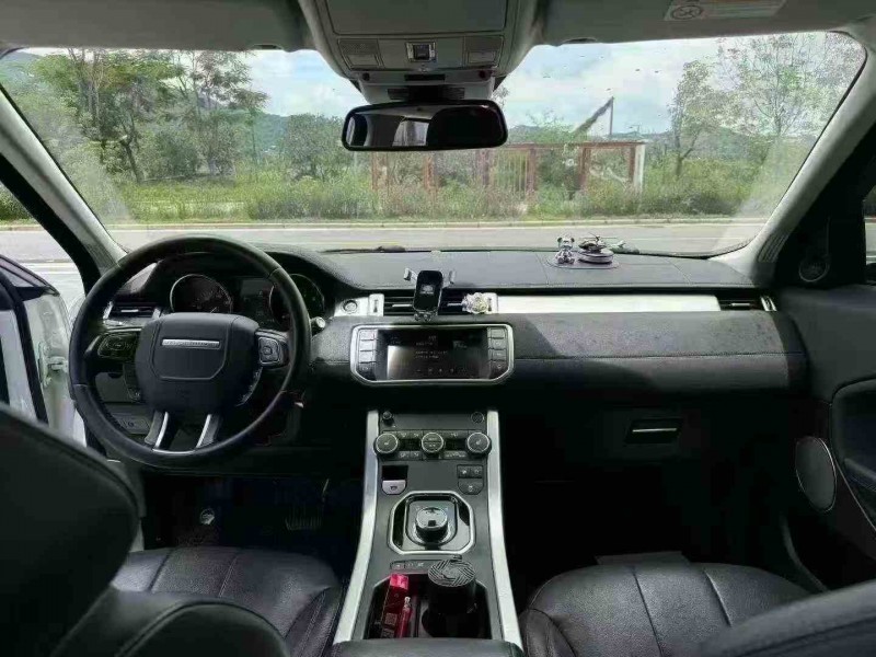 广州18年路虎极光5