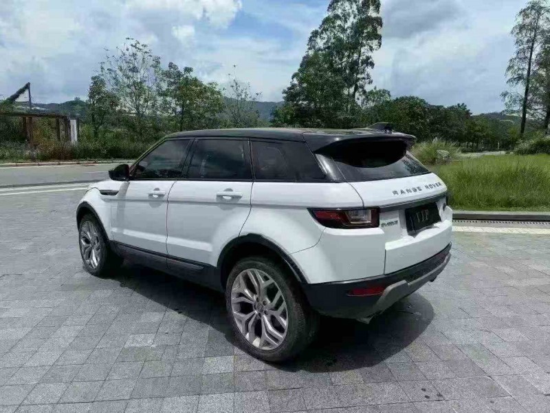 广州18年路虎极光8