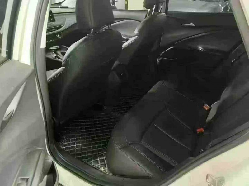 成都24年别克微蓝6