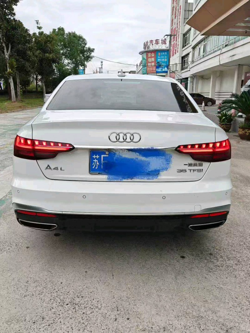 南通21年奥迪A4L9